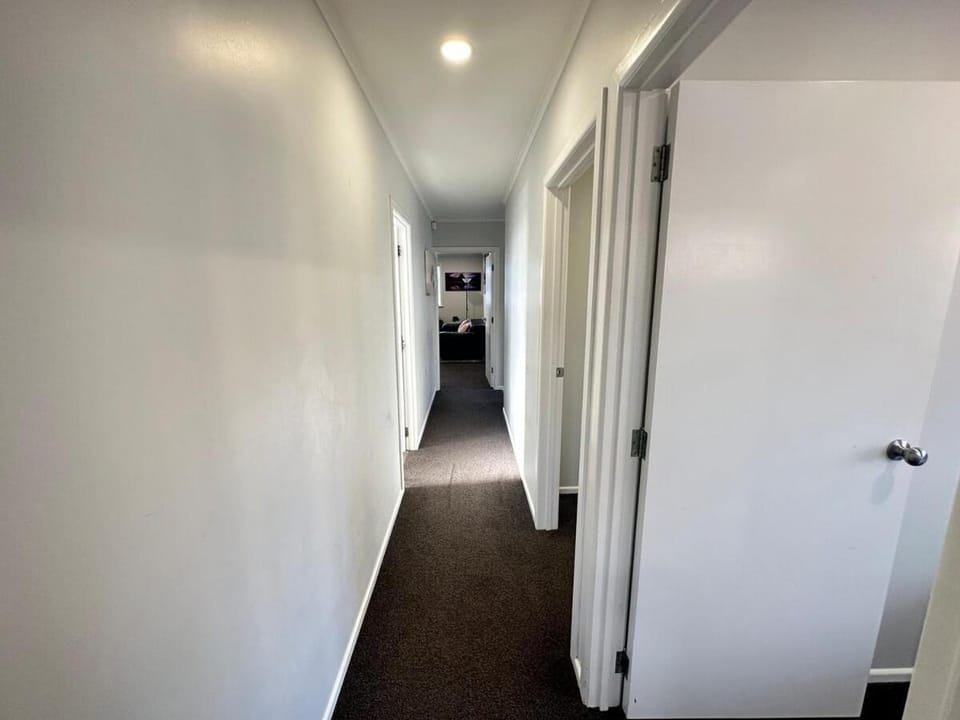 Relax near Auckland city & enjoy House in Auckland