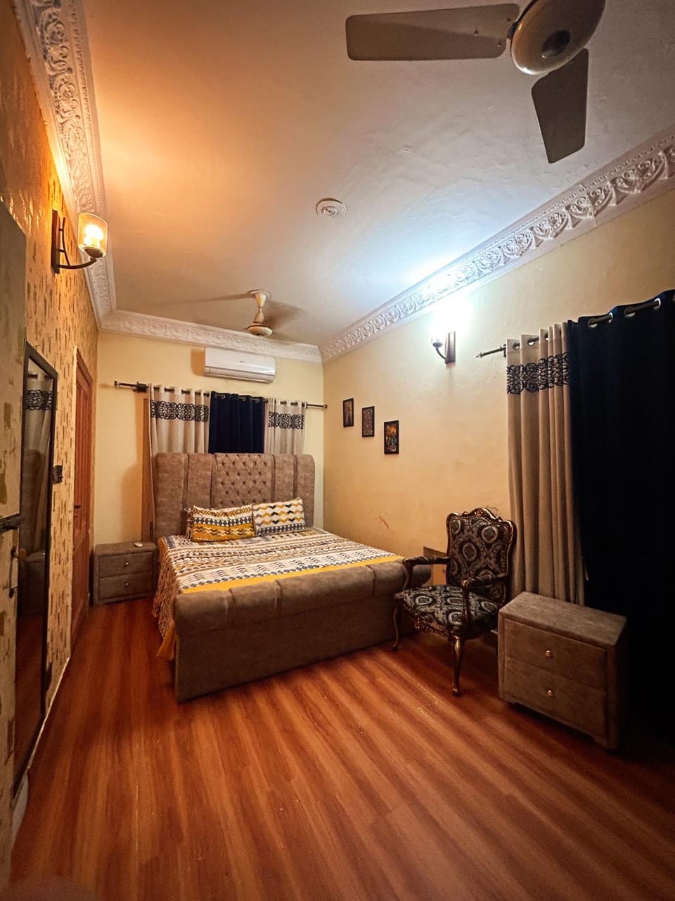 Photo of the whole room