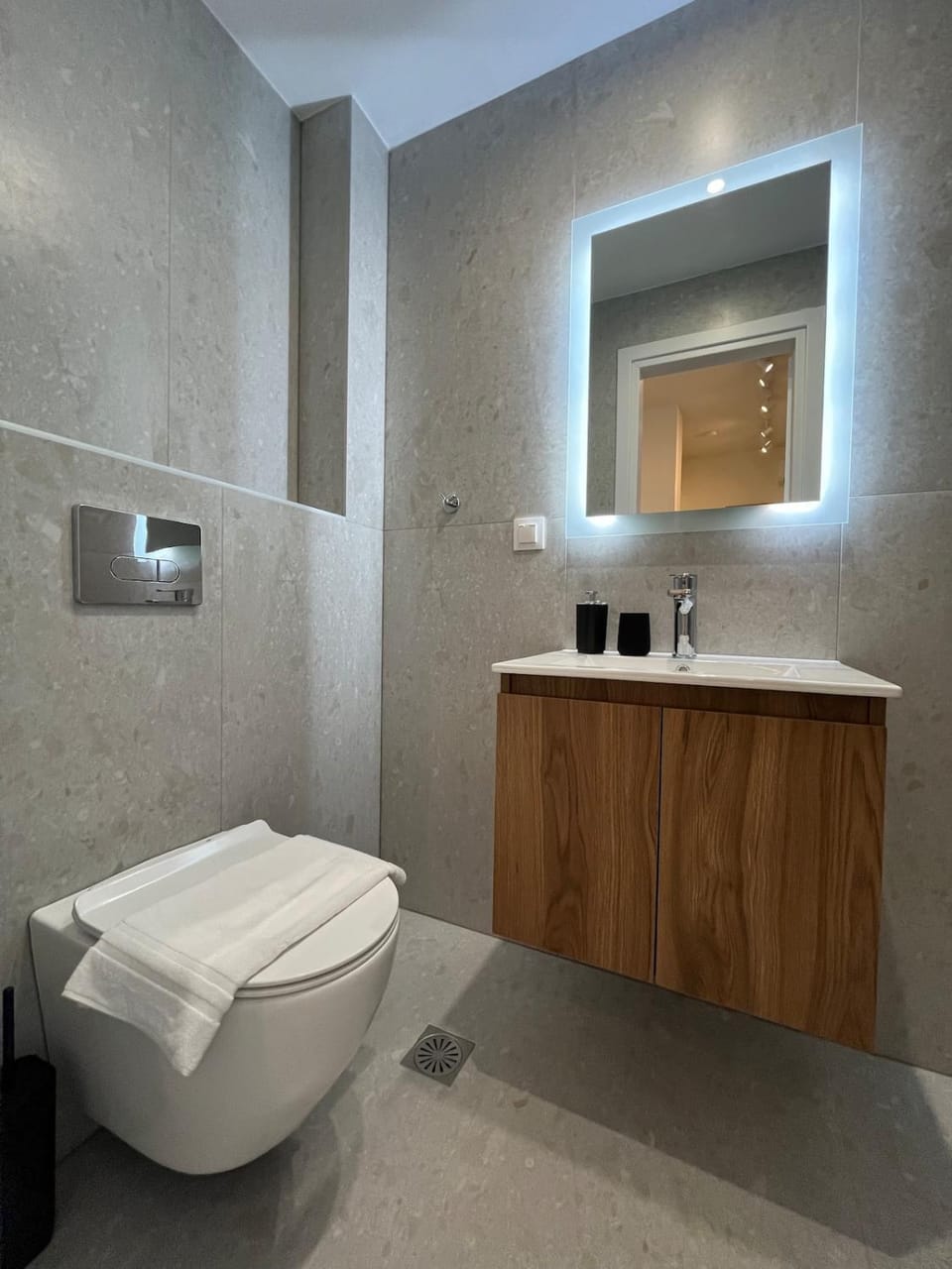 C3 Tsimiski Apartment in Thessaloniki