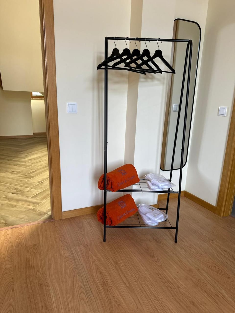 Photo of the whole room, Bedroom, towels