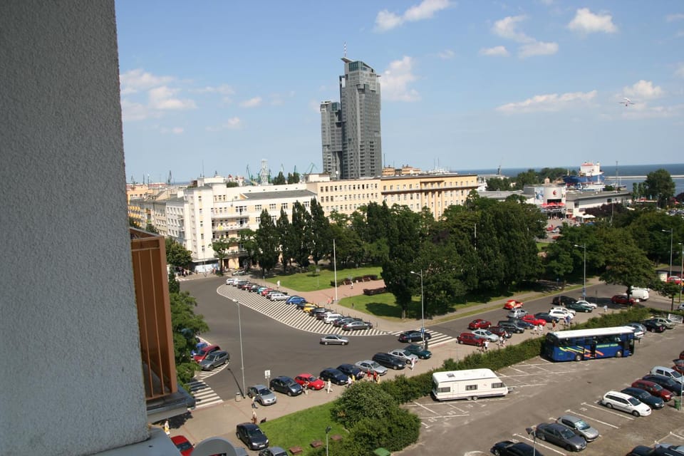 Day, Neighbourhood, Natural landscape, View (from property/room), City view, Sea view, Street view, Location