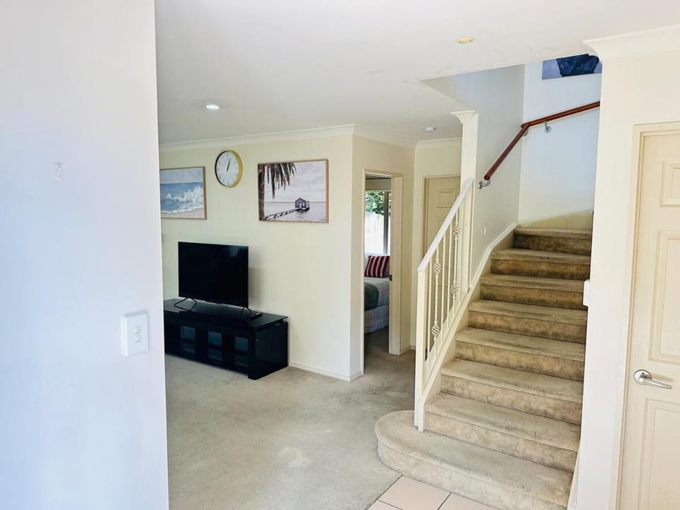 Rest in Auckland City, Sylvia Park New Zealand House in Auckland