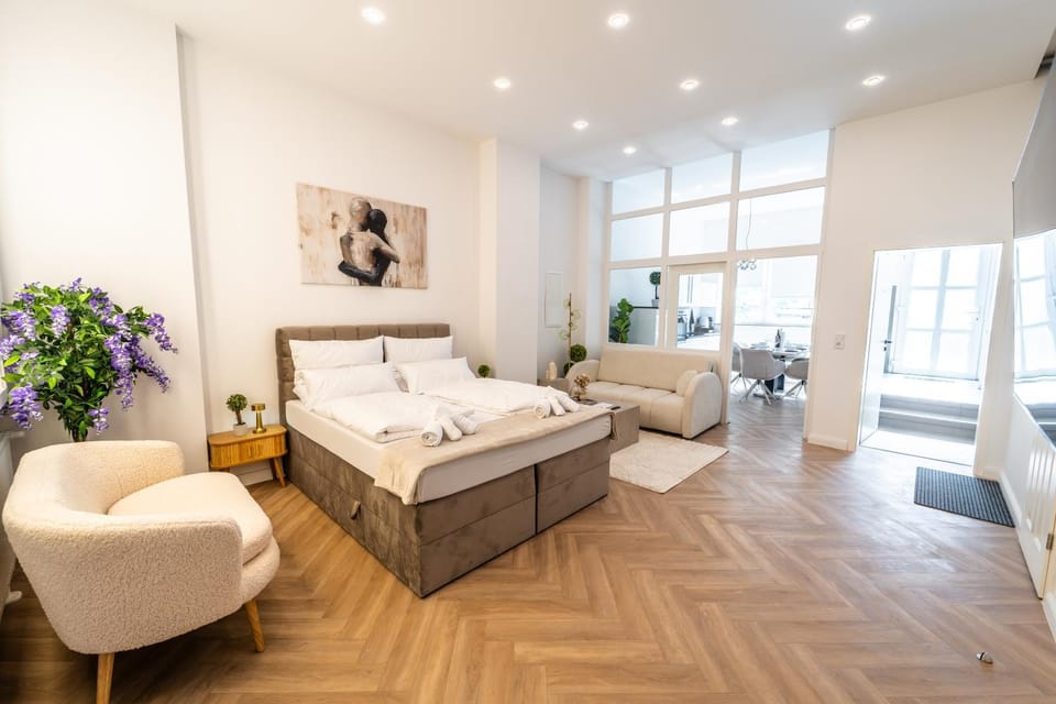 Living room, Photo of the whole room