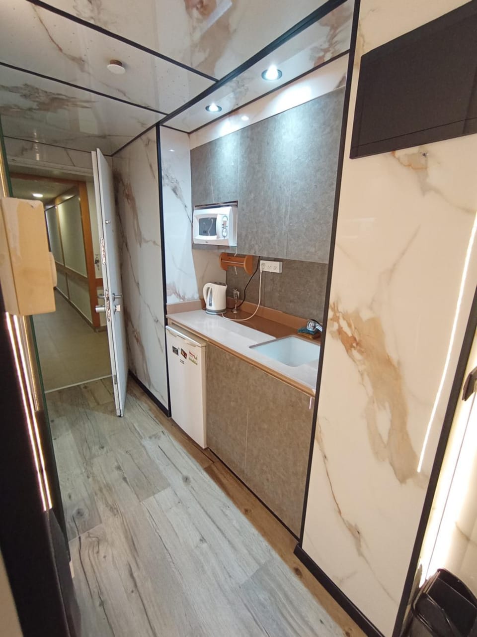 מגדל premium C Apartment hotel in Netanya