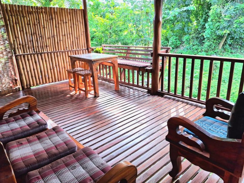 Day, Garden, Balcony/Terrace, Dining area, Garden view