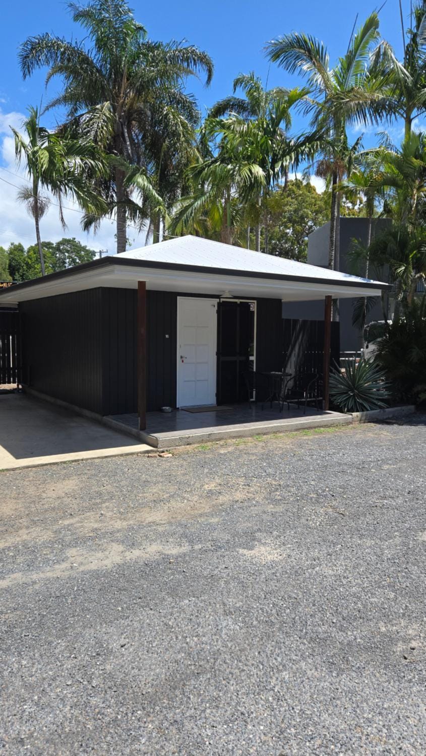 Property building, pet friendly