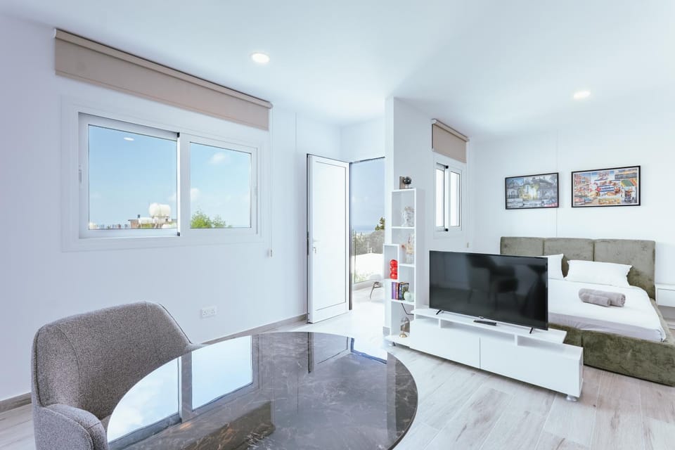 TV and multimedia, Seating area