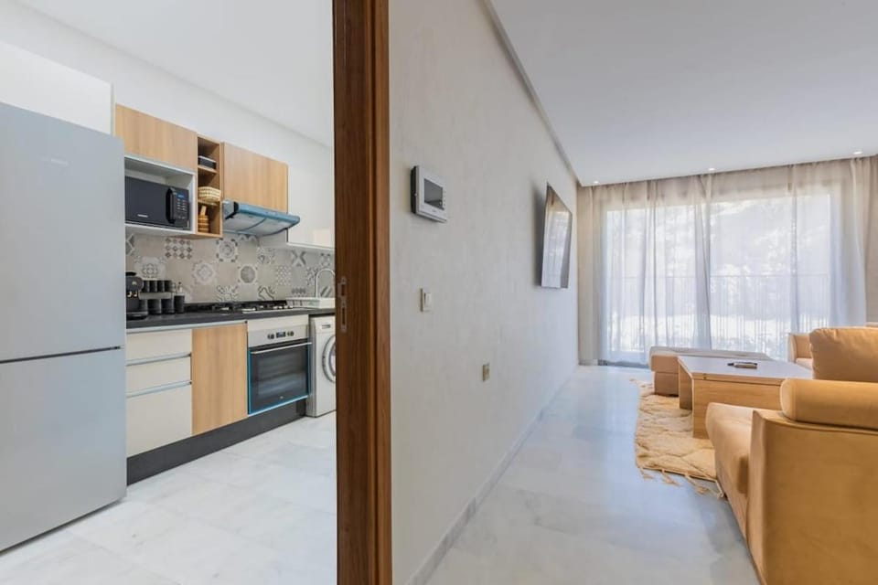 Kitchen or kitchenette, Living room