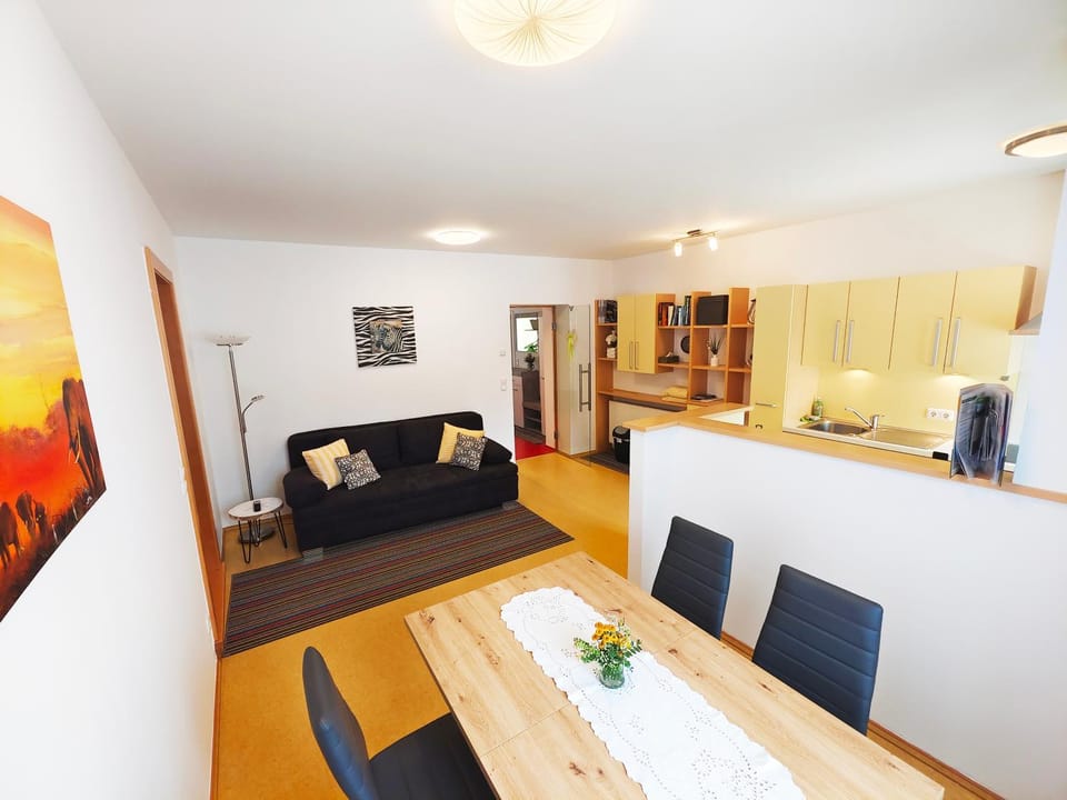 Living room, Photo of the whole room
