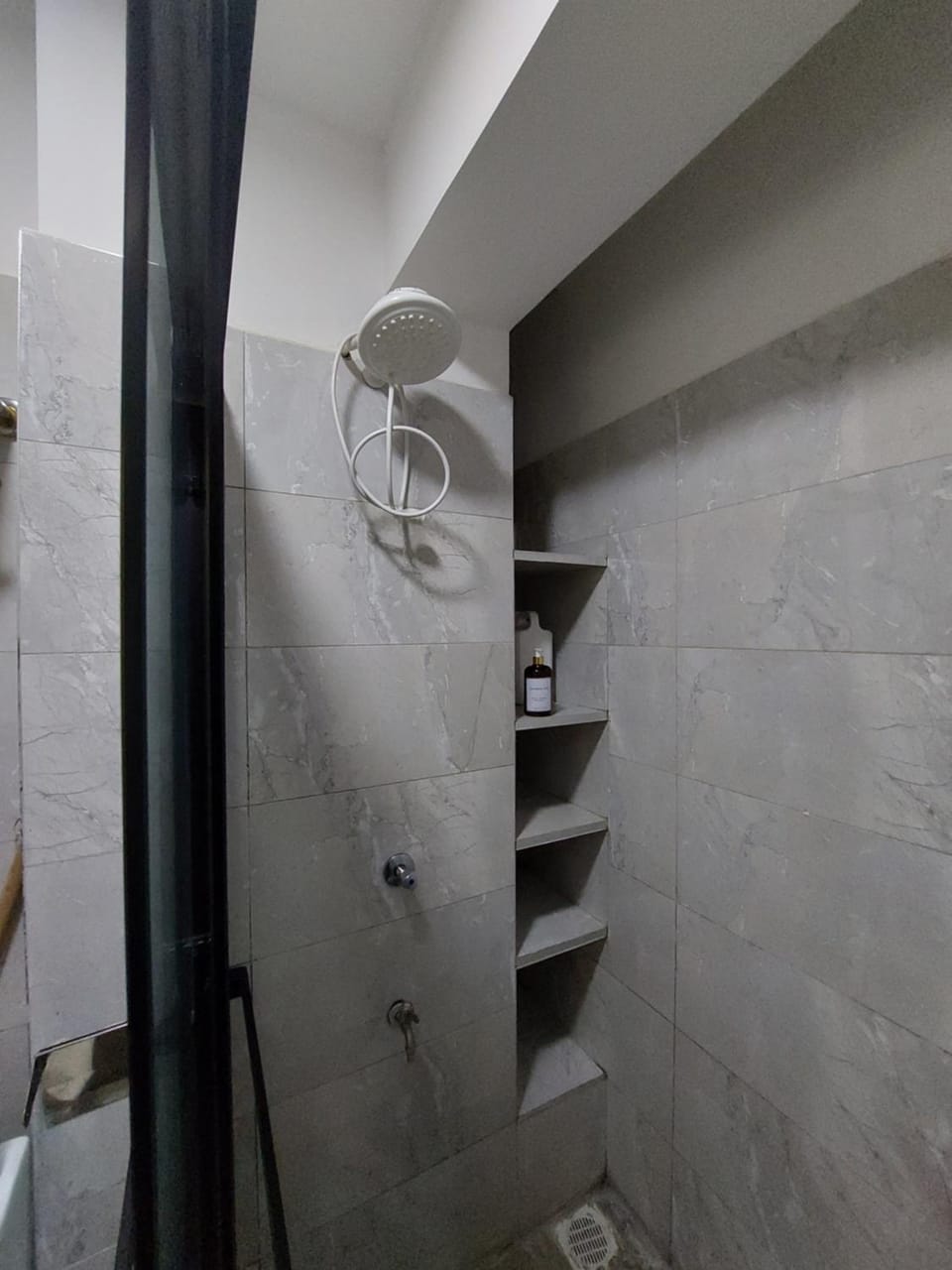 Shower, Hot Tub, Bathroom