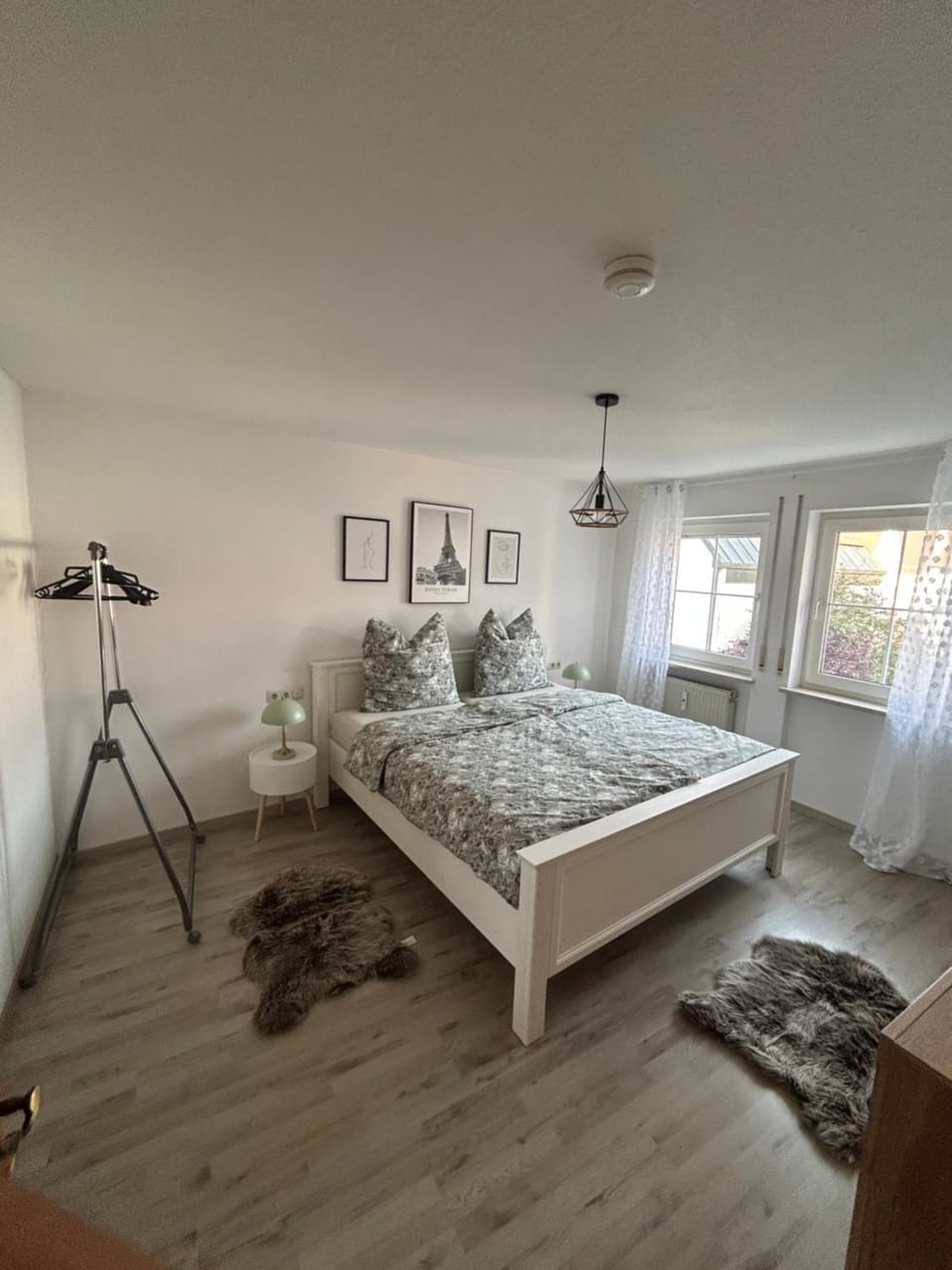 Bed, Bedroom, cot, wardrobe