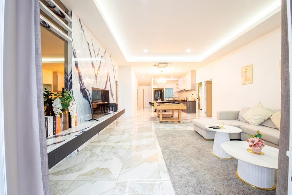 TV and multimedia, Kitchen or kitchenette, Living room, Photo of the whole room, Evening entertainment, air conditioner