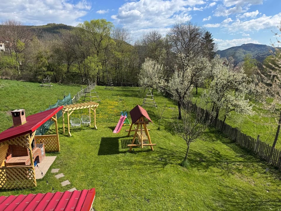Cozy mountain house House in Prahova, Romania