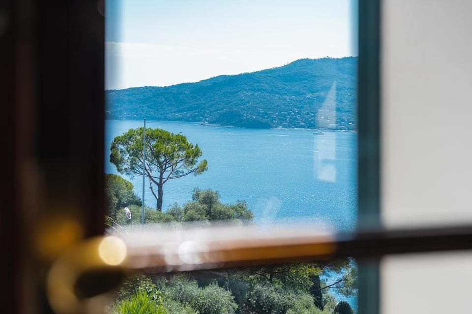 Villa with Pool - Unique Sea View - Free Parking Villa in Liguria