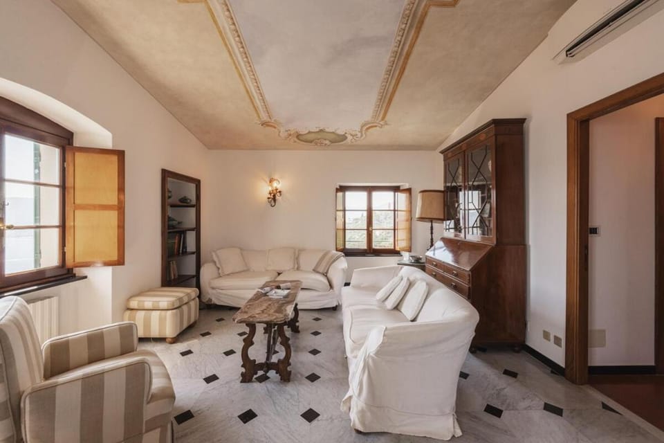 Villa with Pool - Unique Sea View - Free Parking Villa in Liguria