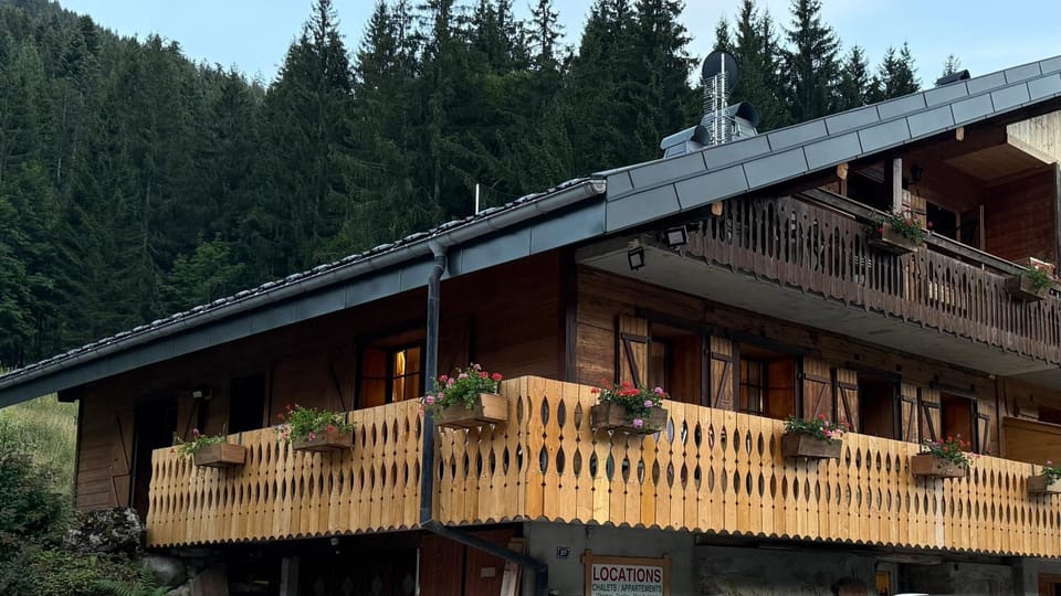 Appartement clos du linga pieds des pistes du LINGA Apartment in Châtel