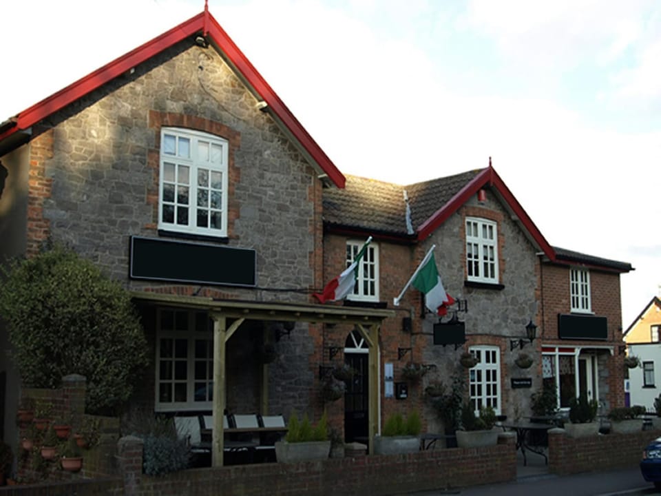 Property building, Balcony/Terrace