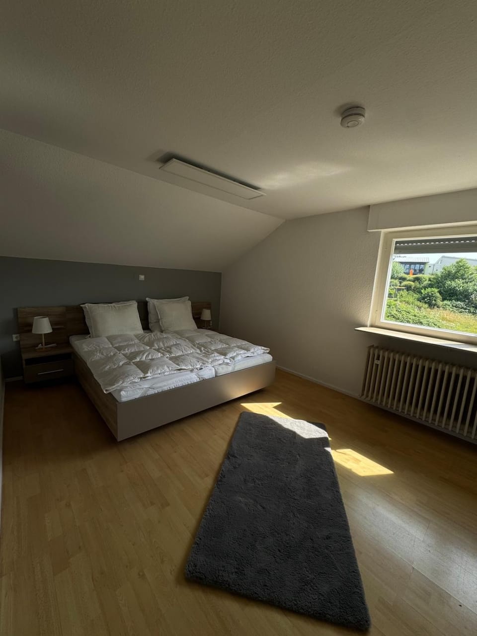 Photo of the whole room, Bedroom