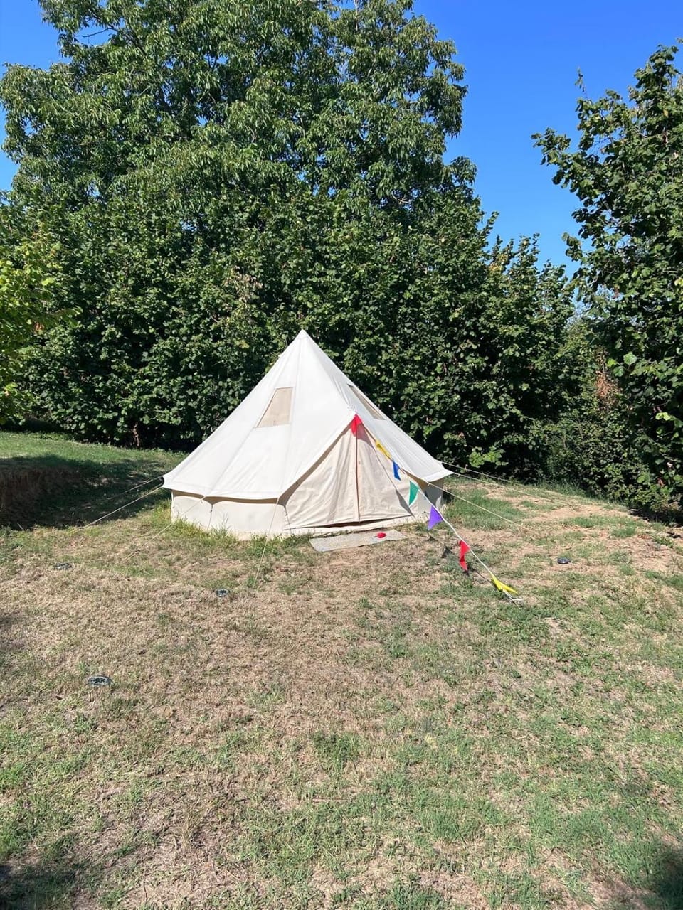 Tenda romantica nel Noccioleto Campground/ 
RV Resort in Piedmont