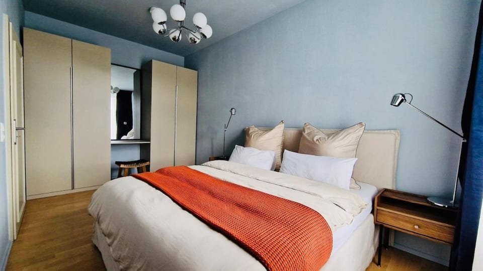 Bed, Photo of the whole room, Bedroom, wardrobe