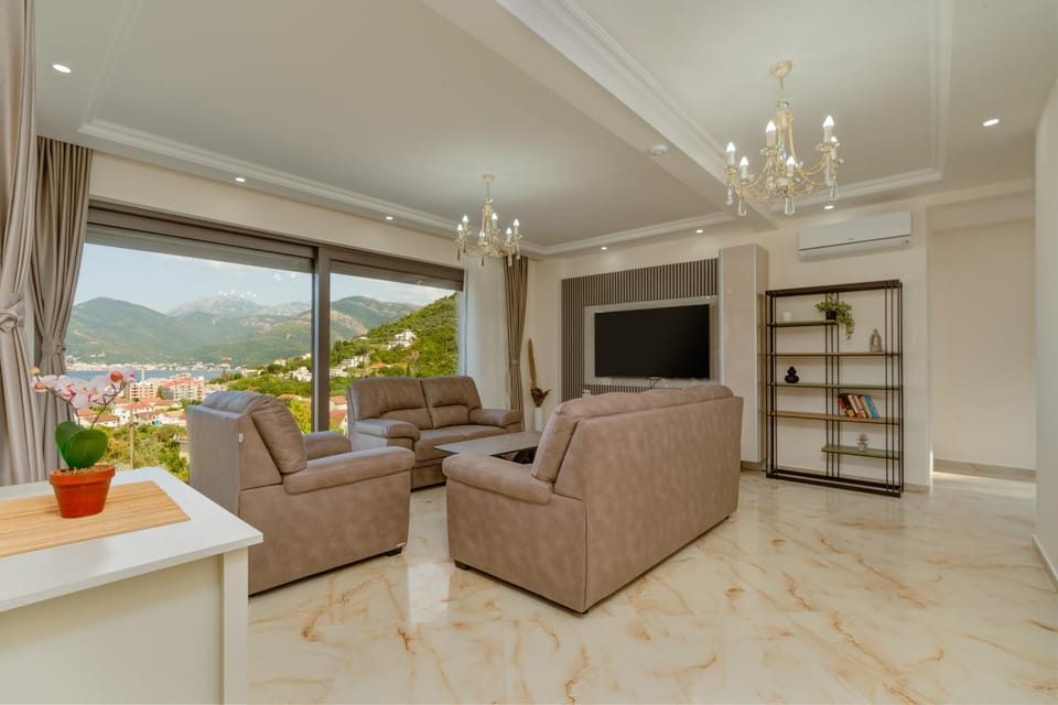 Villa Tivat Villa in Kotor Municipality