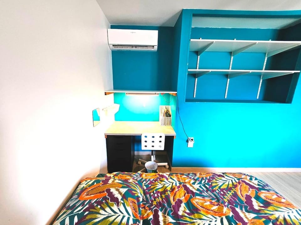 Bed, Seating area, Bedroom, storage