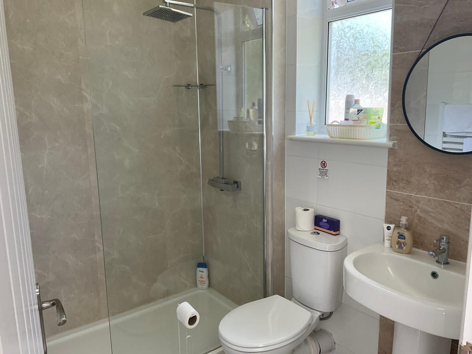 The Meadow Garden Guest Room Vacation rental in Forest Heath District