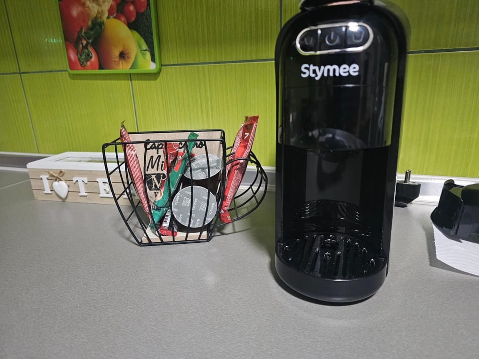 Coffee/tea facilities, Kitchen or kitchenette