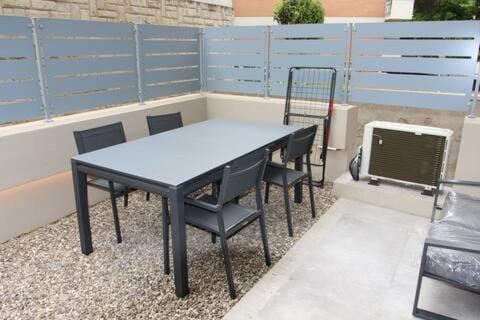 Patio, Garden