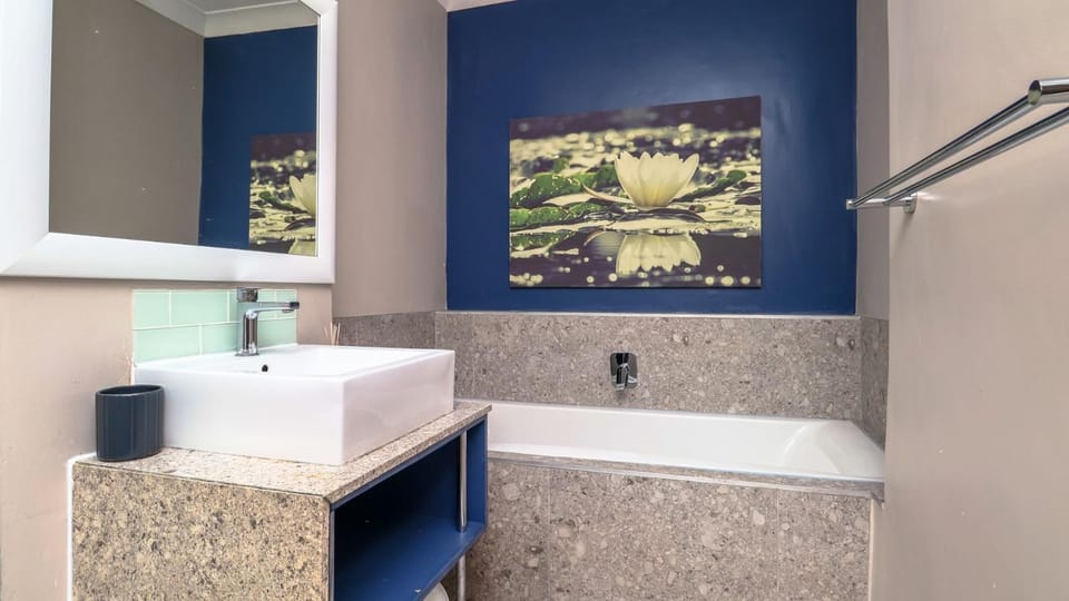 Bathroom, Bath