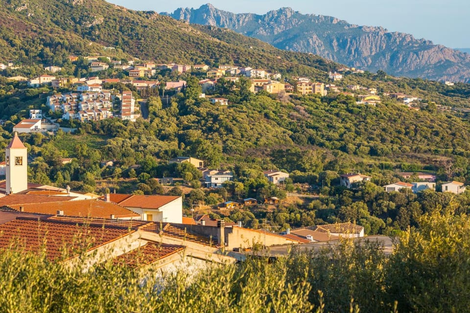 OakNest NatureLodge - Sirintina Apartment in Sardinia