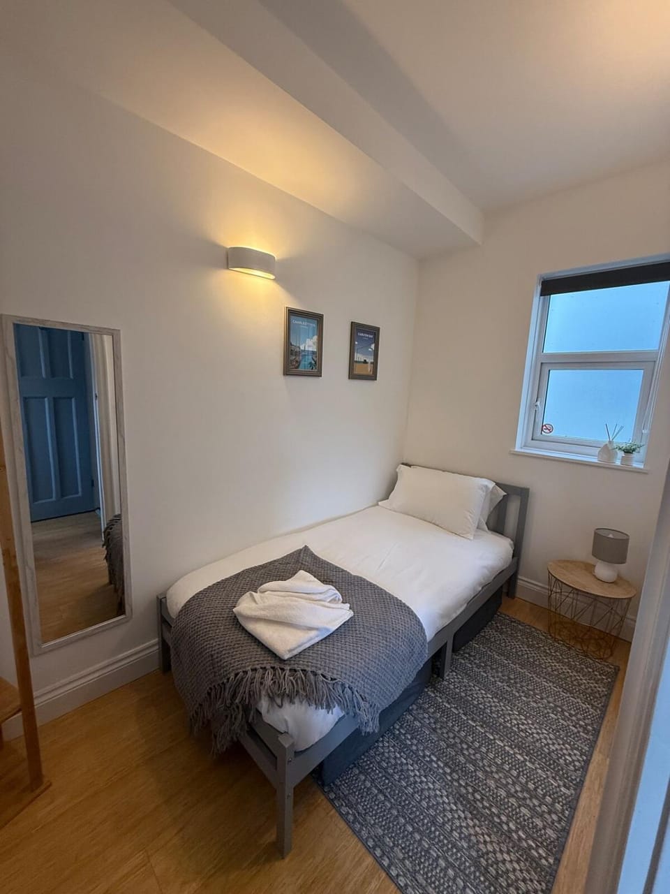 Modern Town Centre Flat Apartment in Saint Austell