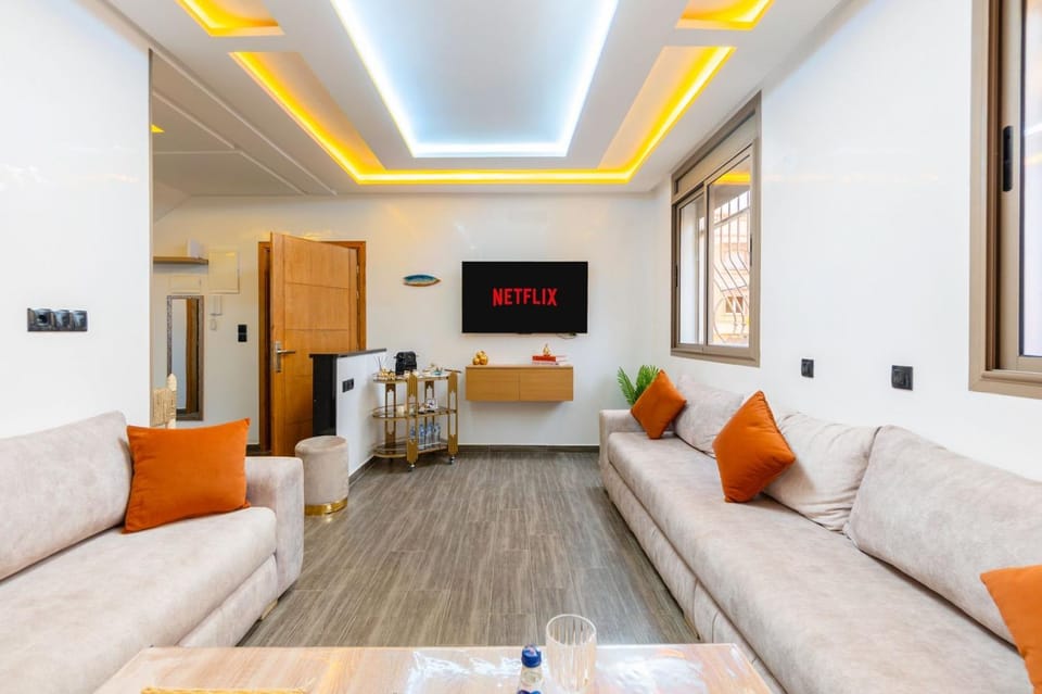 Maison Confort 5 min Plage Terrasse WiFi rapide Apartment in Agadir