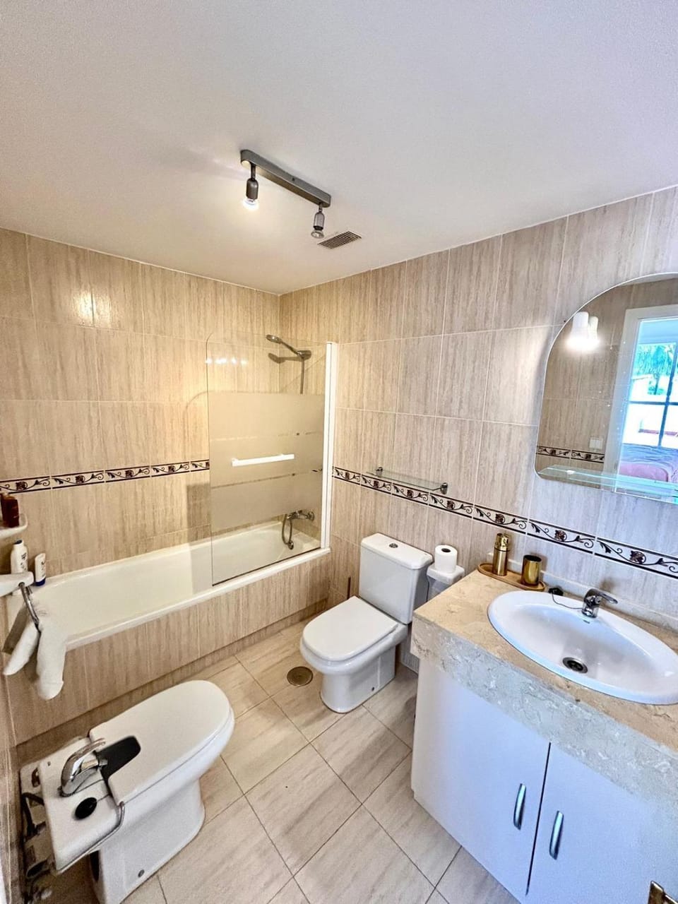 Shower, Toilet, Bathroom, bidet