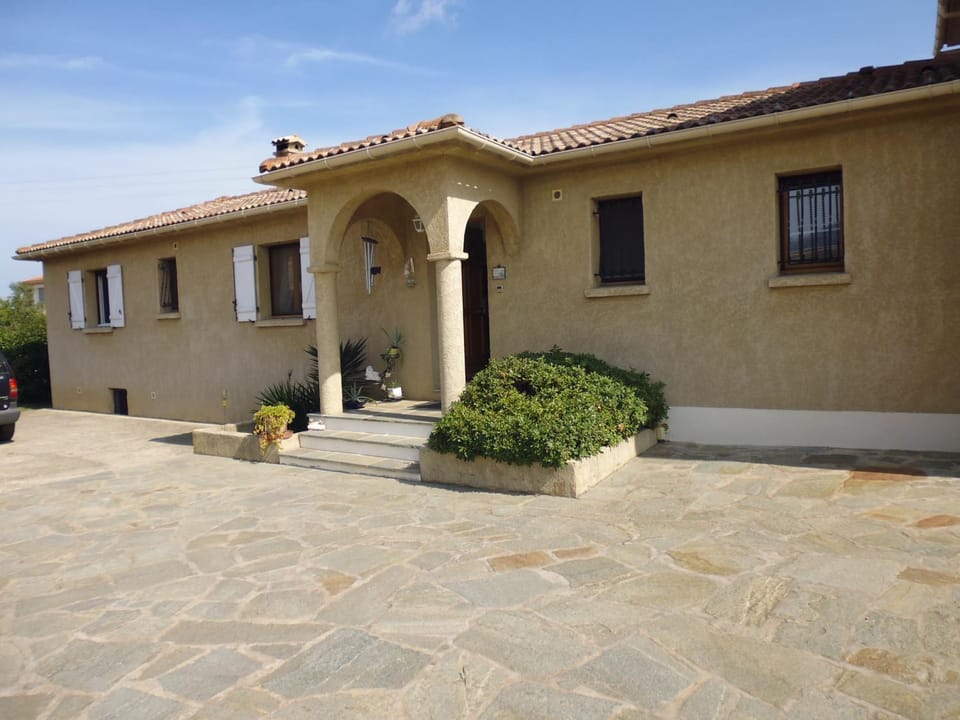 Facade/entrance, Garden view, Mountain view