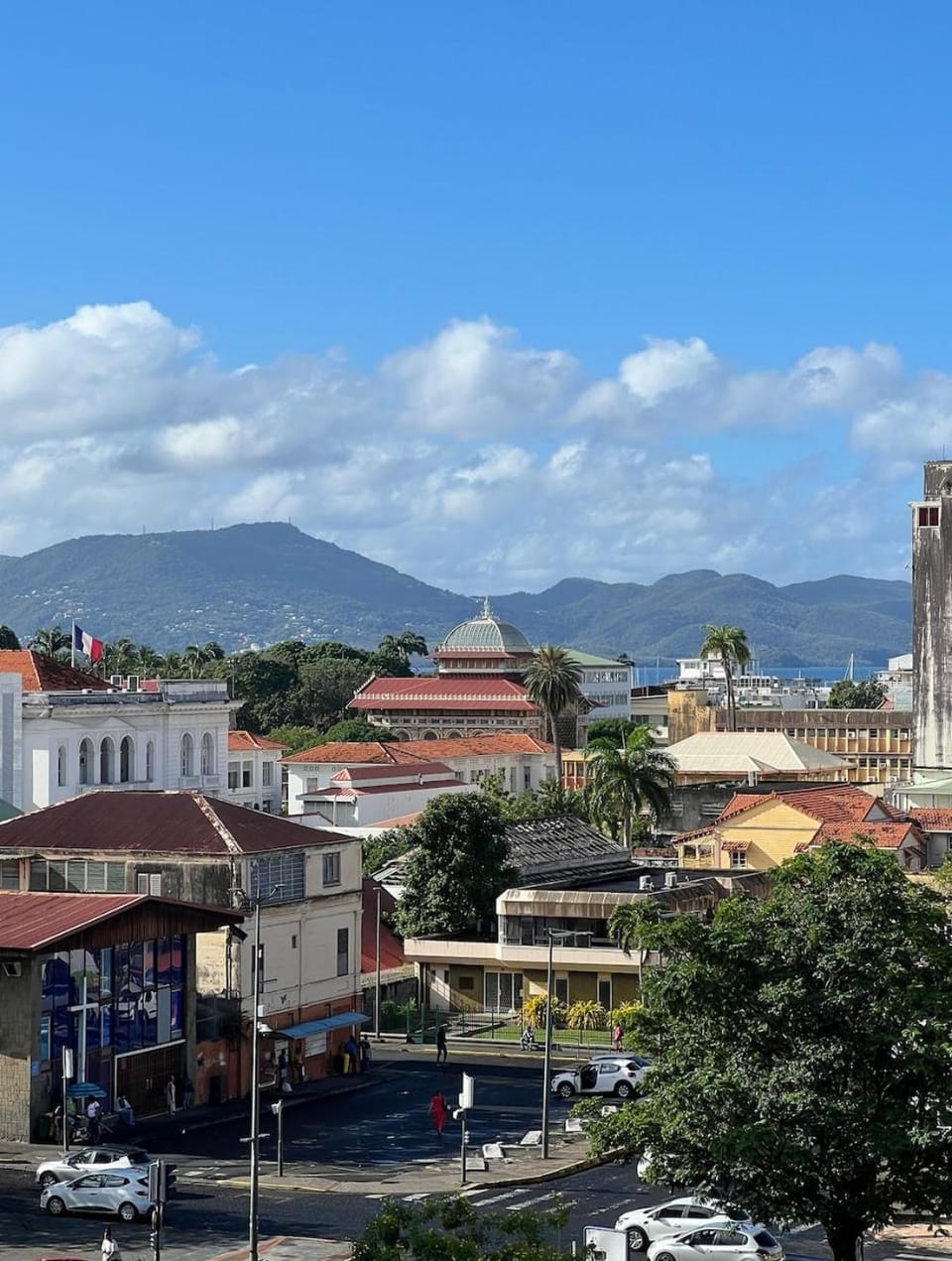 Nearby landmark, Day, Neighbourhood, Natural landscape, City view, Sea view