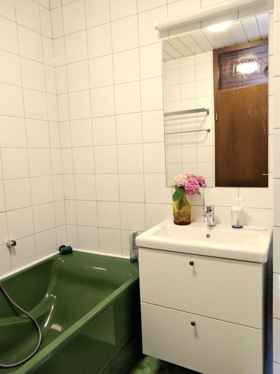 Bathroom, Bath