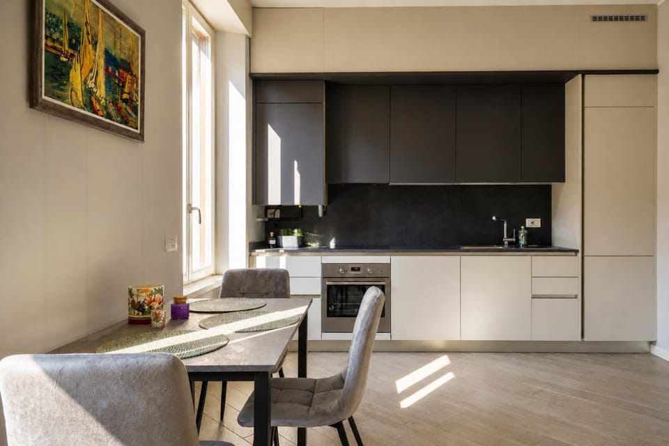 Kitchen or kitchenette, Living room, Seating area, Dining area, stove