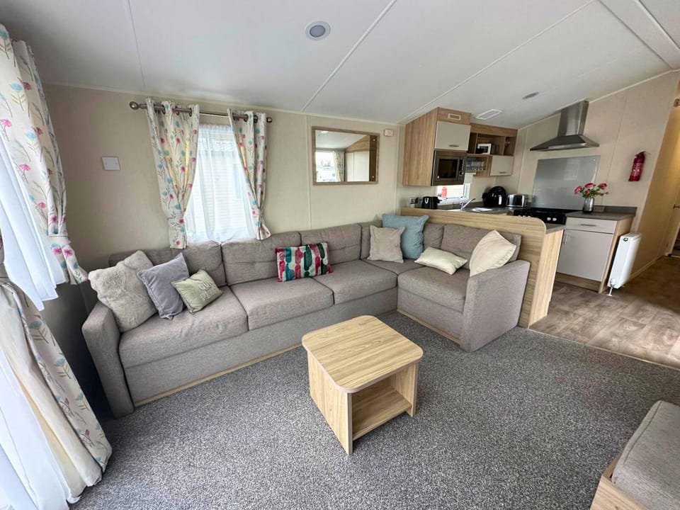 Living room, pet friendly