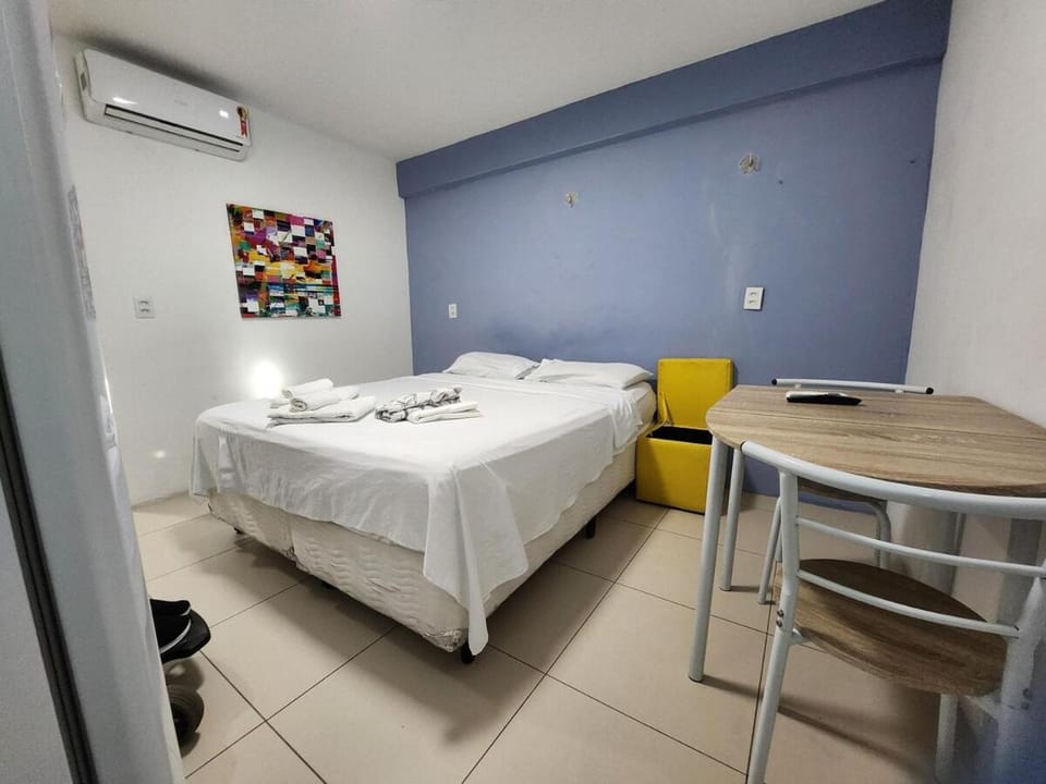 Apart 205 TV WIFI cozinha AC 100 M Cariri Shopp Apartment in Juazeiro do Norte