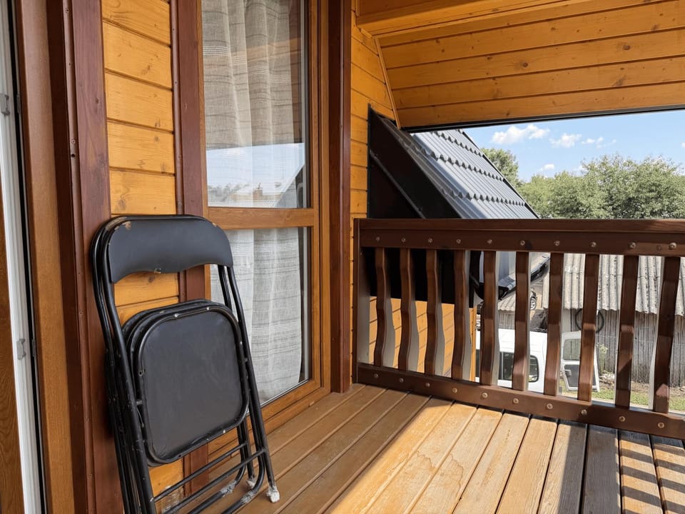 Balcony/Terrace, Balcony/Terrace