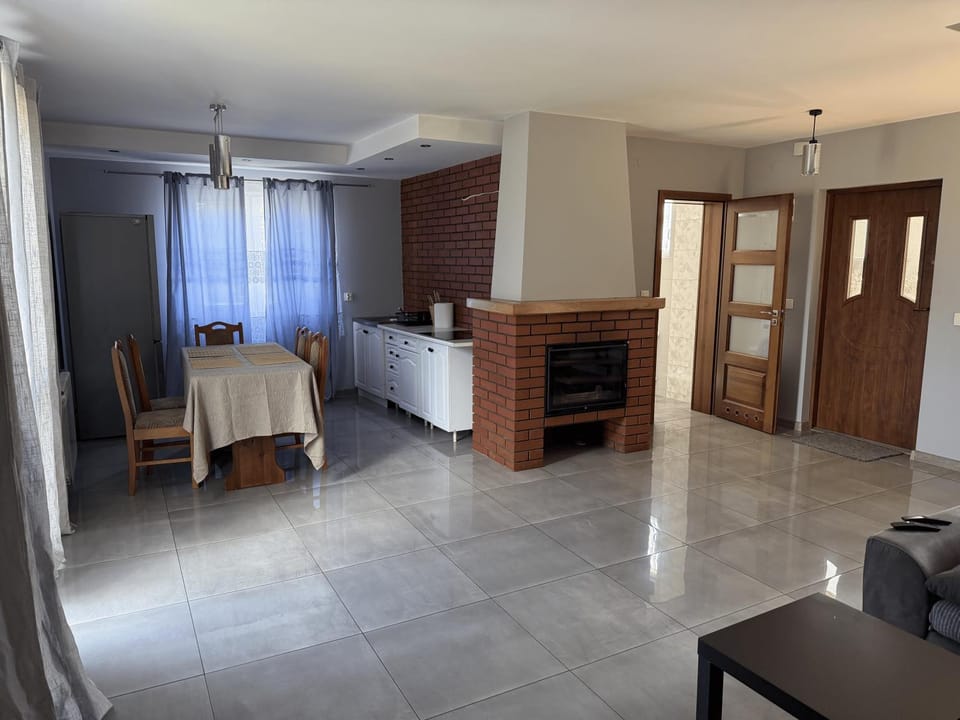 Kitchen or kitchenette, Living room, kitchen