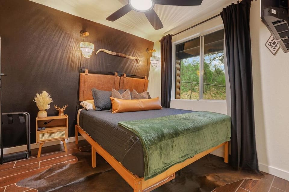 NEW! Hillside Getaway in the Pines, Games, Poker Chalet in Pine