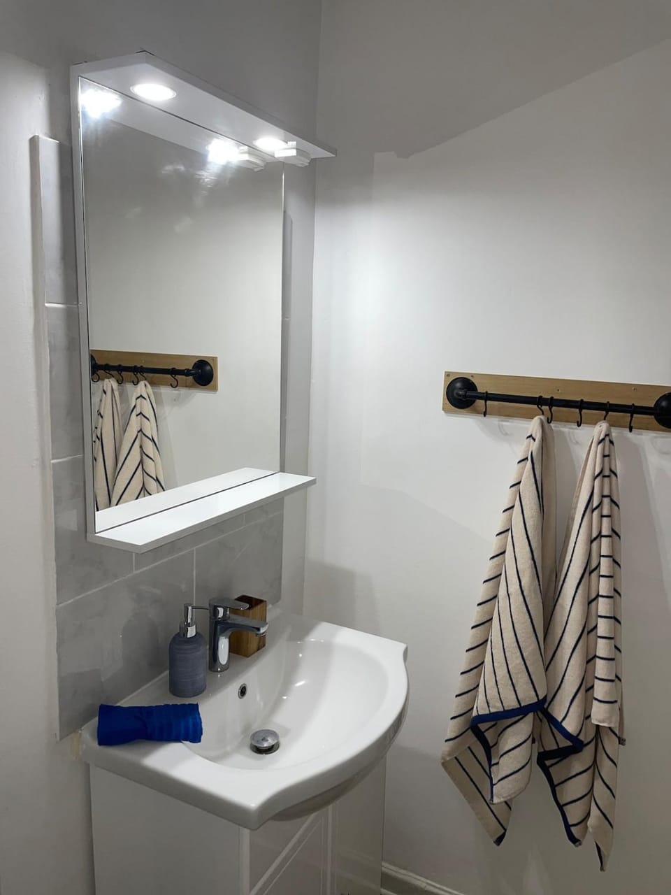 Appartement bleu mer paisible Apartment in Perpignan
