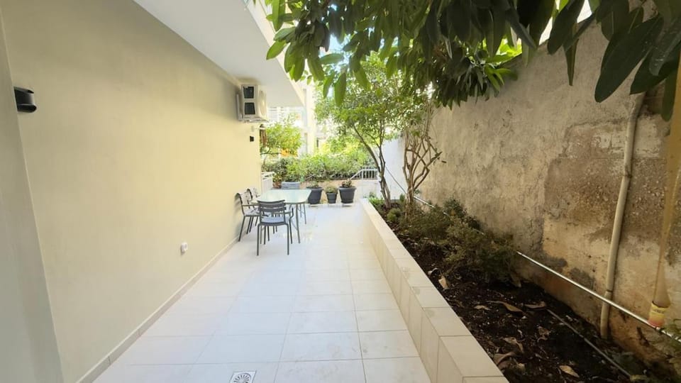 Filellinon Apartment in Alimos