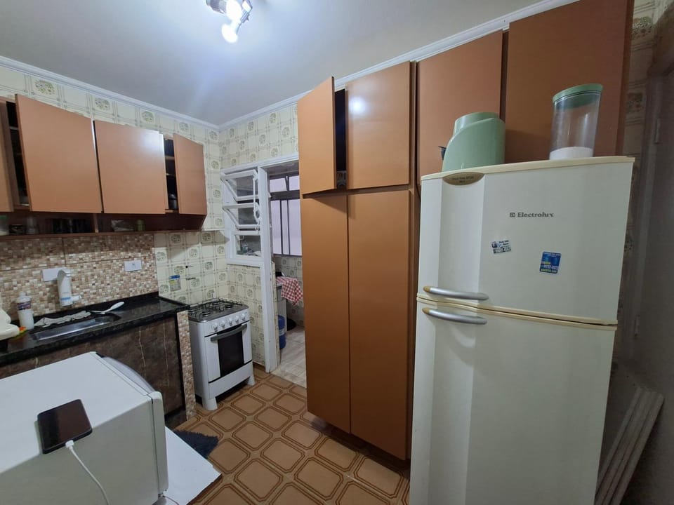 Apartamento a 400 metros da praia Da enseadas Apartment in State of São Paulo