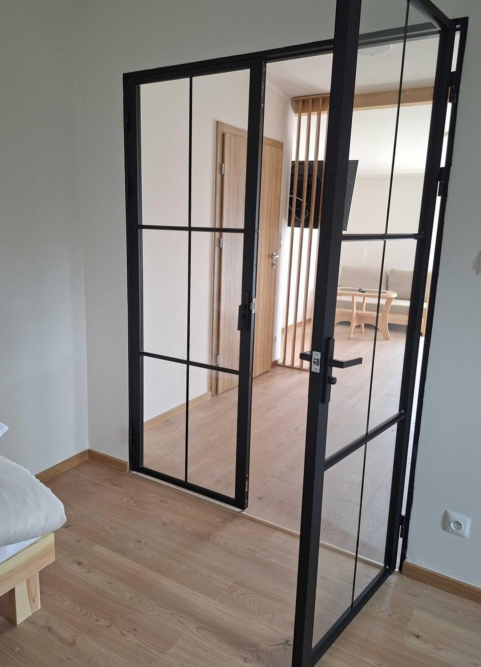 Bed, Photo of the whole room, Bedroom, wardrobe