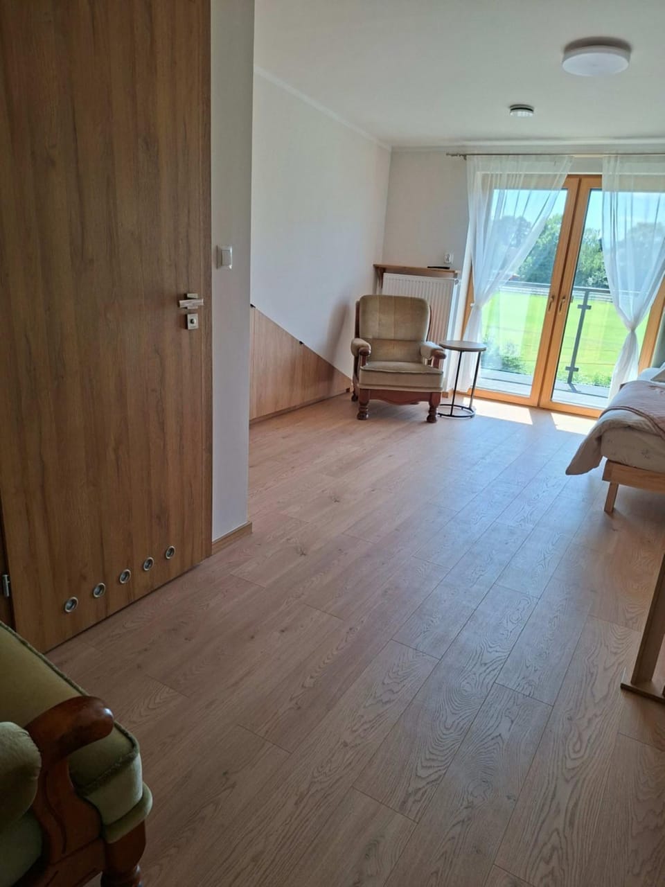 Seating area, wardrobe