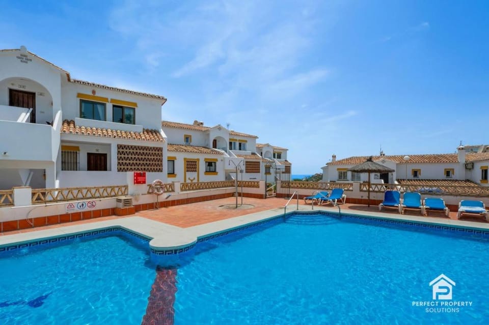 Wyndham - Bright and Modern 2BR with Sea Views in Apartment in Costa del Sol