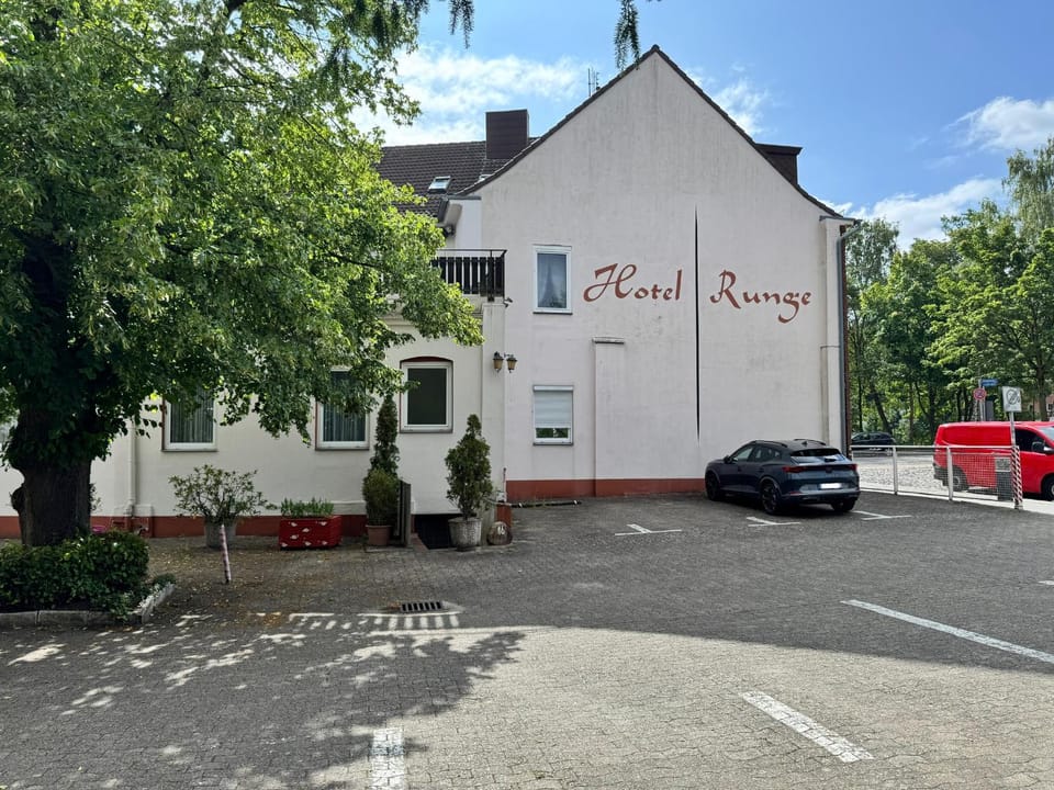 Property building, Street view, Parking